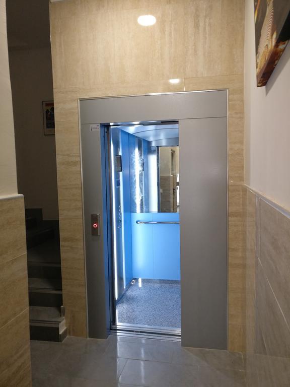 Angosta Del Carmen Apartment มาลากา ภายนอก รูปภาพ